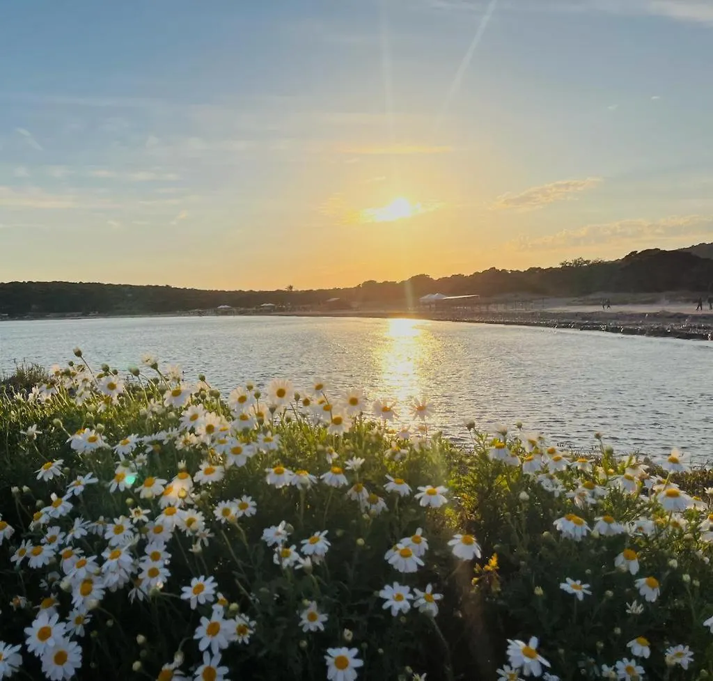 Apartment Sunrise Beach Home Quartu Sant'Elena
